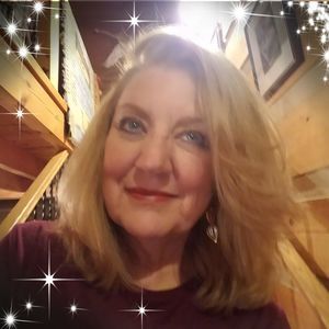 Meet your Posher, Sandy